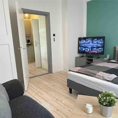 Renovierte Ferienwohnung In Altenbruch *