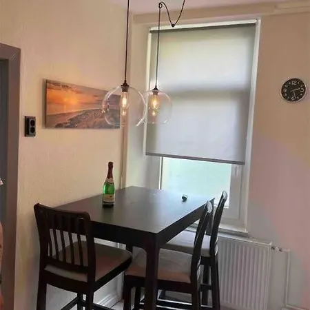 Renovierte Ferienwohnung In Altenbruch * クックスハーフェン