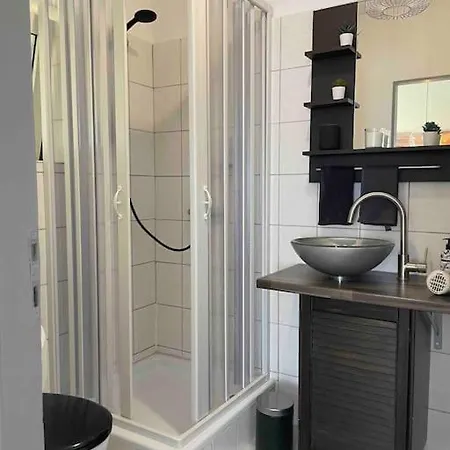 Renovierte Ferienwohnung In Altenbruch アパート